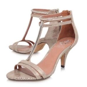 Vince Camuto Mitzy Sandal  / MetallicTaupe